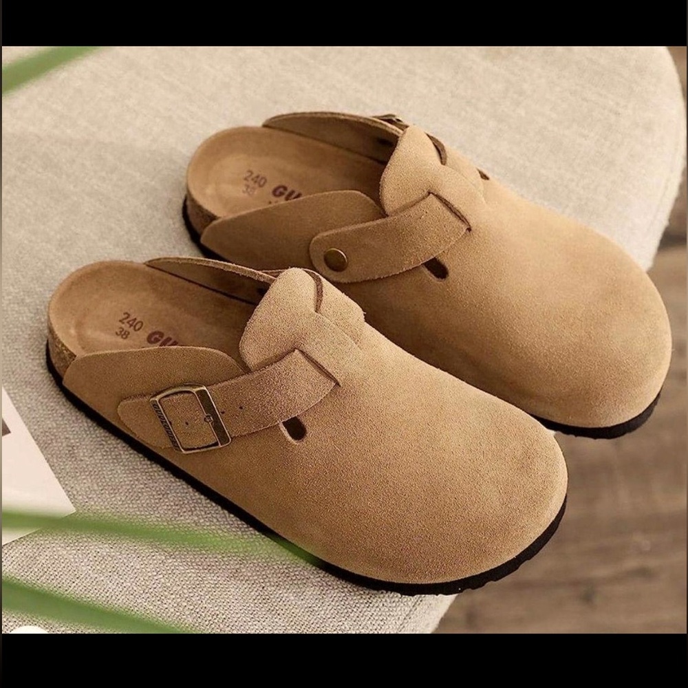 Size 6 Boston clogs
